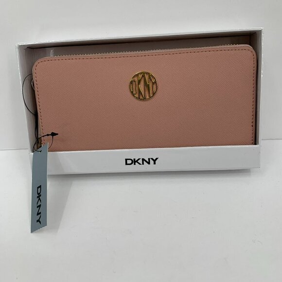 DKNY Donna Karan Bryant Park Saffiano Leather Blush Pink Wallet logo gold new - Picture 2 of 5